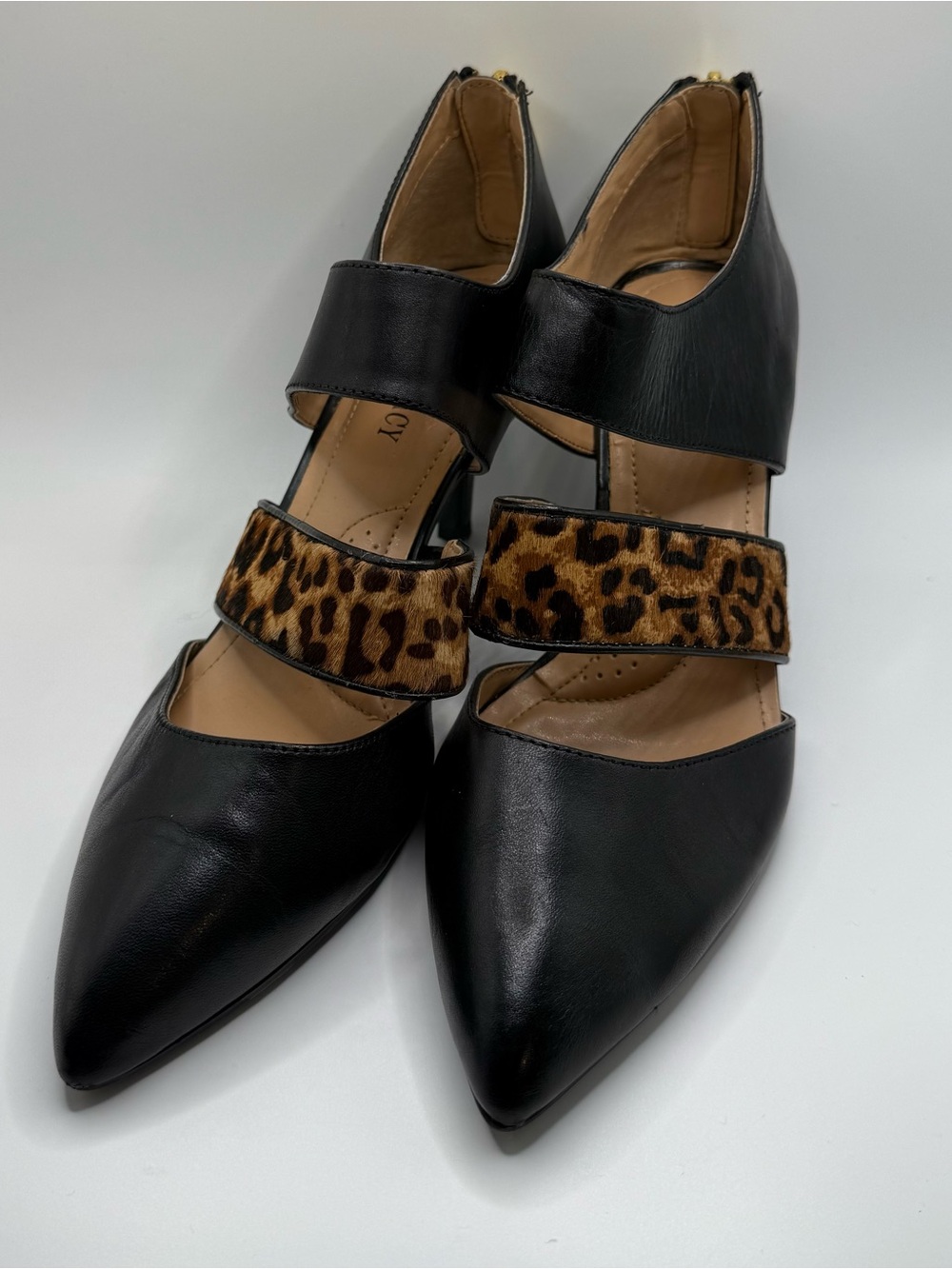 Ellen Tracy BIANA Black Animal Print 2-Strap Pointed Toe Pumps Heels Size 8 M